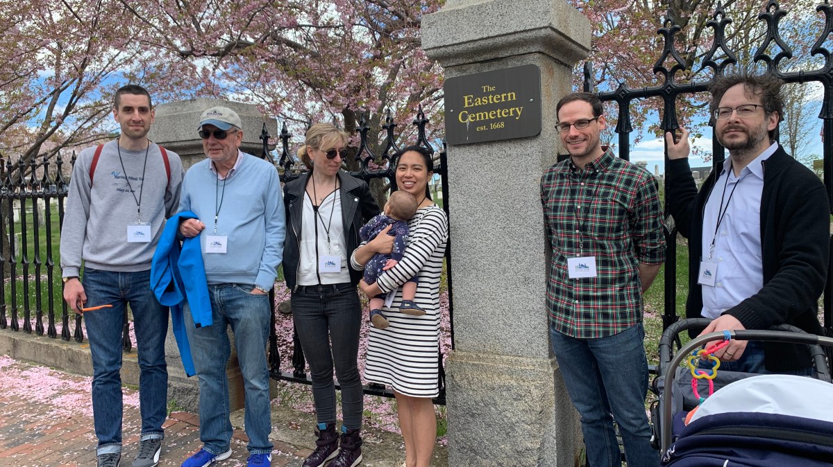 051119_PORTLAND_eastern_cemetery_wakl_through_time_history_tour_guide_mike_liff