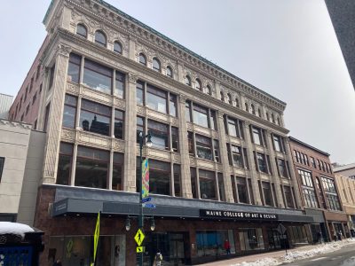 a large building